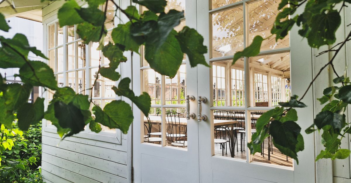 installation d'abris de jardin professionnels et sur mesure pour optimiser votre espace extérieur avec style et durabilité.